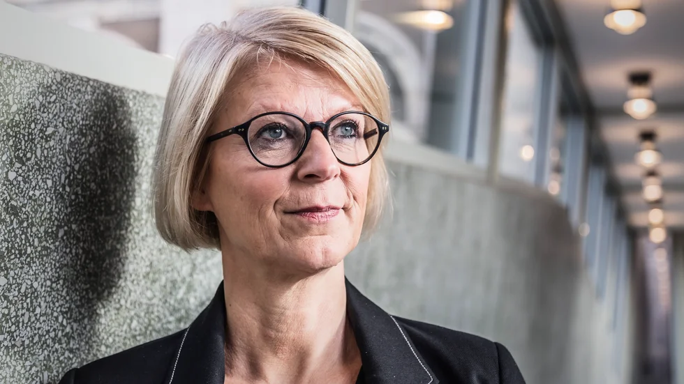 Elisabeth Svantesson och den ekonomiska politiken för fler arbeten bör få ett större utrymme inför valet.