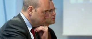 Regeringen lyser med sin frånvaro