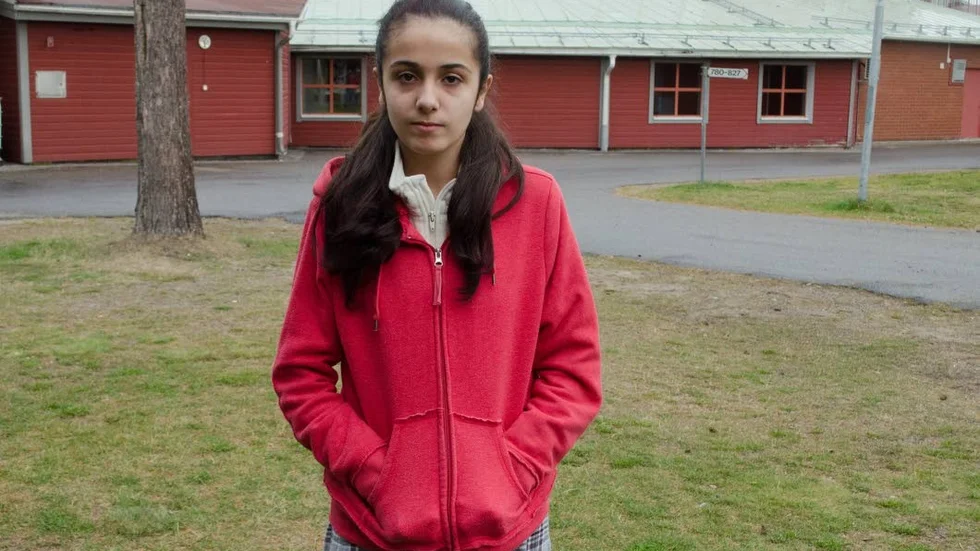 Saknar skolan. För Salam, 13 år, innebar skolan i Vimmerby en ny trygghet efter det dramatiska uppbrottet och flykten från Syrien. Hon älskade sin fröken och fann snabbt nya vänner. Men glädjen blev kortvarig. Den 1 april flyttade hon till Piteå och här har hon ännu inte fått någon regelbunden skolgång.