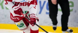 SHL-meriterad back skriver på