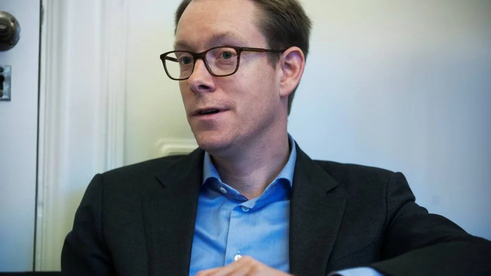UTREDNING PÅ UTREDNING. Tobias Billström har lagt den tidigare statliga utredningen på hyllan och nyligen beställt en ny kartläggning.