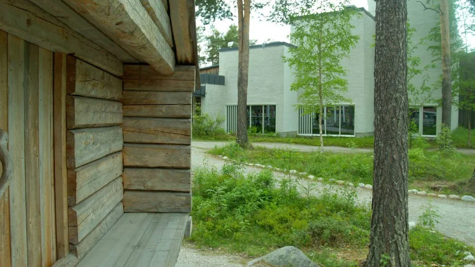 Ájtte utsatt för sprejattack. Ájtte fjäll- och samemuseum i Jokkmokk utrymdes på tisdagen sedan ett par sprejat en okänd, irriterande substans i lokalerna.