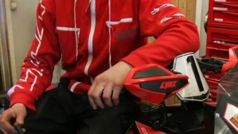 Emil Öhman har debuterat som proffsförare i skotercross i USA. Det blev en femte- och sjätteplats. (Arkivbild).
