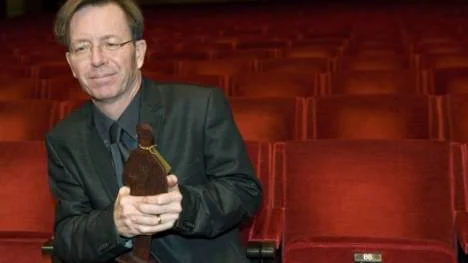 Steve Sem-Sandberg tog på måndagen den 23 november emot Augustpriset i kategorin Årets svenska skönlitterära bok med boken "De fattga i Lódz" i Konserthuset i Stockholm.