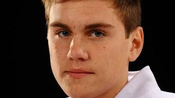 Backen William Marcusson  tillhör J20-laget. Men imorgon ingår ha i A-lagets matchtrupp och han hoppas på speltid med Piteå Hockey som möter Asplöven HC.