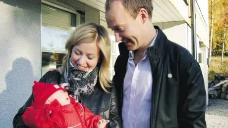 FAMILJELYCKA. Det är lilla Stella som är centrum i Sofias och Johans liv just nu.