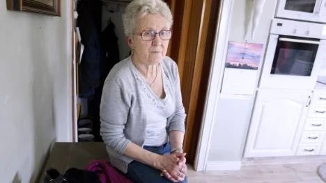 Margareta Granström har varit kund hos kommunägda Pite energi i 50 år, men nu tycker hon att kommunen beter sig sniket. Hon anser att landsbygden behandlas sämre än stan.