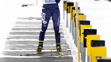 Ingela Andersson, från Arvidsjaur, sköt tre bom på de två första skjutningarna i junior-VM. Men sedan sköt hon "fullt hus" och avancerade till 16:e plats. (Arkivbild)