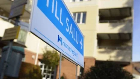 För många unga är drömmen om en egen bostad svåruppnåelig. Det bolånetak som infördes i oktober har ytterligare försvårat de ungas situation på den svenska bostadsmarknaden.