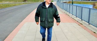 Han tröttnade på att vänta