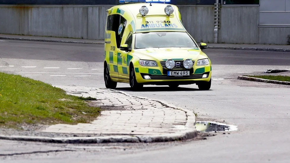 Ambulans, olycka, räddningstjänst, Blåsljus, brand, utryckning,