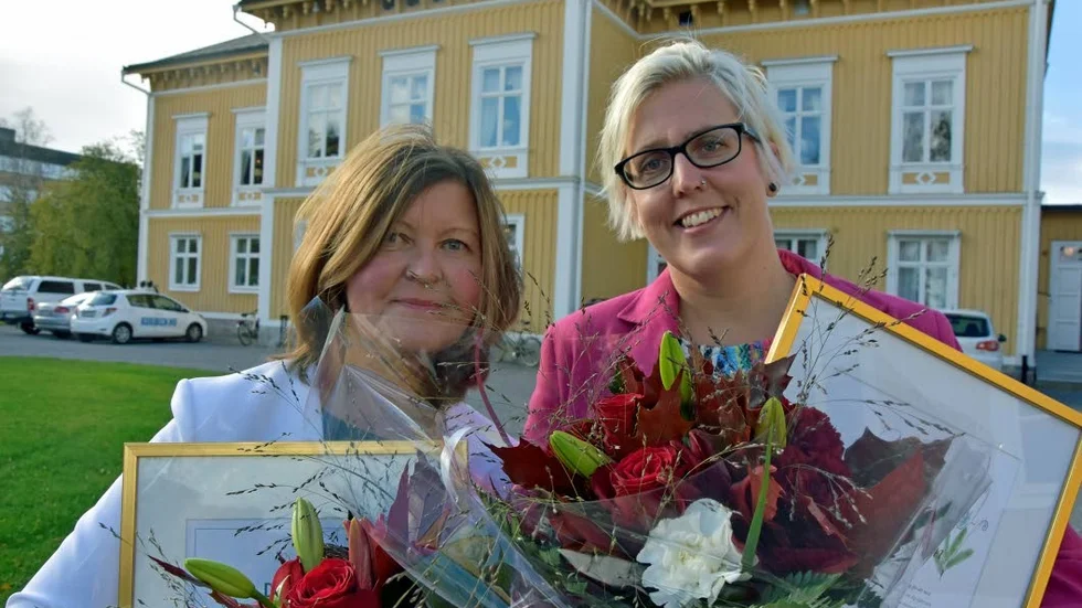 Pristagare. Annika Högström från Läkarjouren i Luleå och Linda Berggren från Kärleksbutiken fick på måndagen ta emot priset som Årets Mentorer i Norrbotten. De går vidare till riksfinalen som äger rum i Stockholm den 11 november.