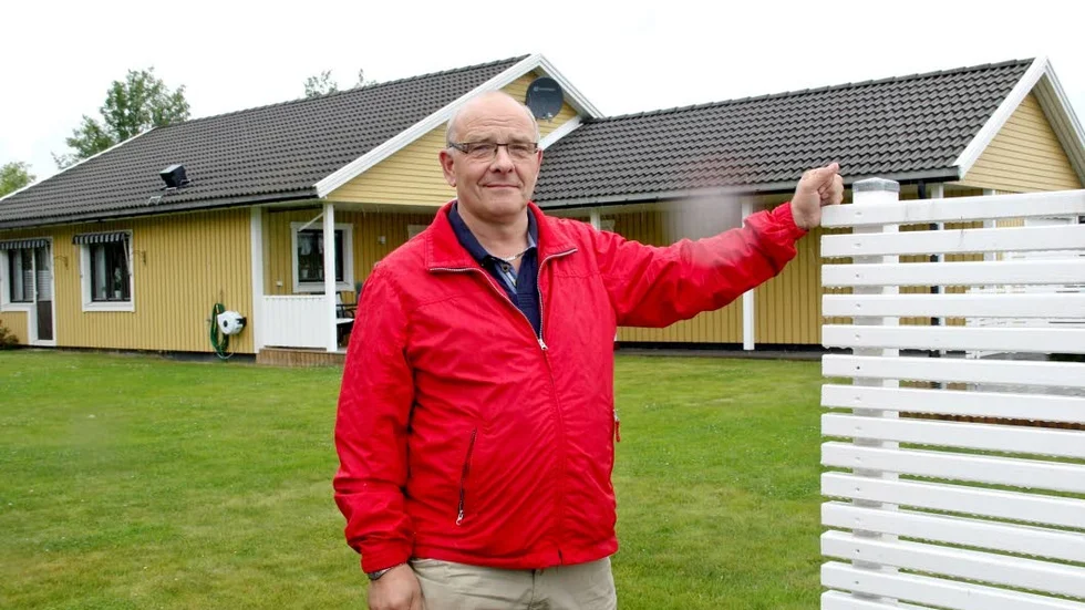 Blir villor. "Idén att lägga ned föreningen och göra det möjligt att friköpa husen väcktes förra året",säger bostadsrättsföreningens ordförande Ulf Sandström, som själv bott i huset i bakgrunden.