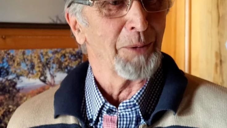 Största hoten. Jan Torfve ville inte tro att det var människan som var det största problemet i Tjålmejaur. Han pekar snarare ut predatorer som rödräv, mink och mård som de största hoten.