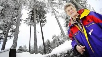 ÖBO. Det blir mycket svårare att bosätta sig på norra Sandön om förslaget om nya områdesbestämmelser går genom. Gun-Britt Brindelöv är redan bosatt där.Foto: Petra Isaksson