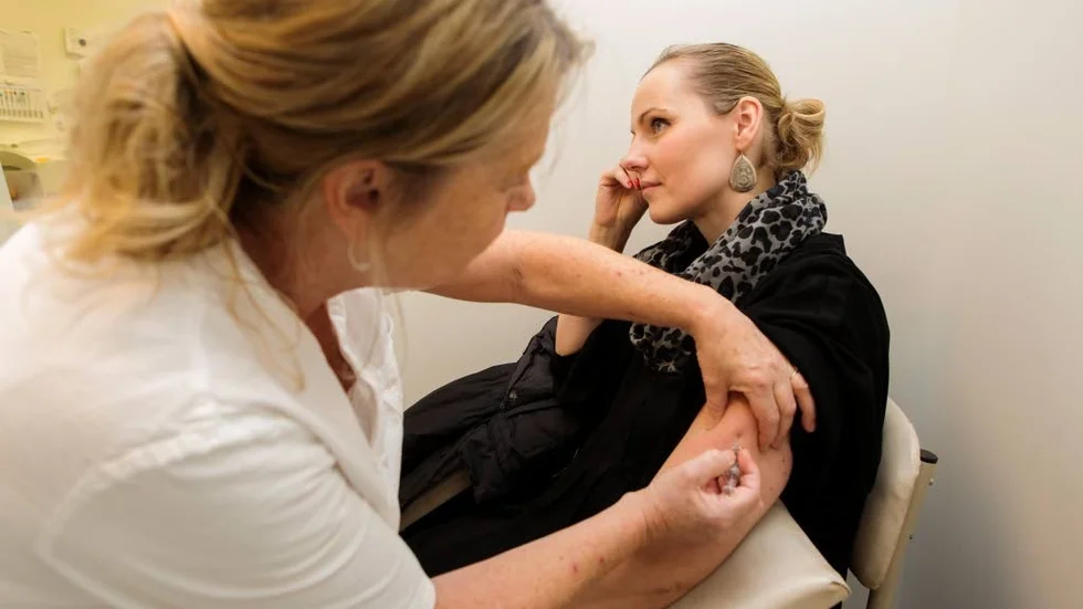 BRISTANDE KONKURRENSNEUTRALITET. Vaccinera inte mot privata vårdgivare.
