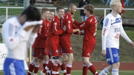 Piteå IF fick jubla fyra gånger mot IFK Luleå. Det blev hela 4-0 och nu har Piteå faktiskt tre raka segrar mot Luleå i norrtvåan och målskillnaden 11-3!