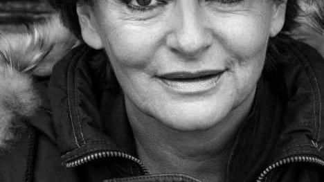 Fausta Marianovic bor i Umeå och romandebuterade förra året med "Sista kulan sparar jag åt grannen". I samband med det gästade hon kulturföreningen Ordmån i Piteå.