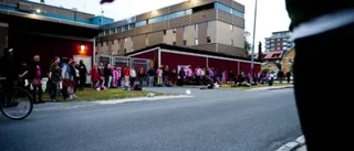 Applåder i rätten när demonstrant släpptes