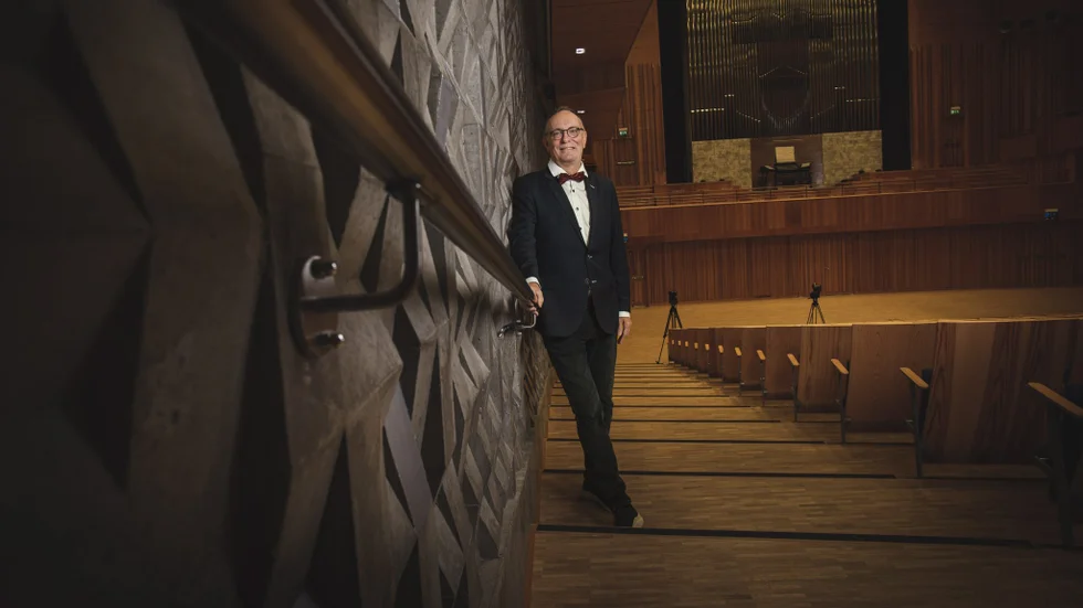 Erik Westbergs Vokalensemble har tilldelats nära en miljon kronor i anslag. "Det känns jätteroligt", säger Erik Westberg, dirigent och vokalensemblens ledare. (Pressbild)