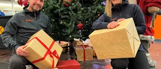 Laddar för hemvändarevent i gallerian • Försöker få julfirarna som är på besök att flytta tillbaka