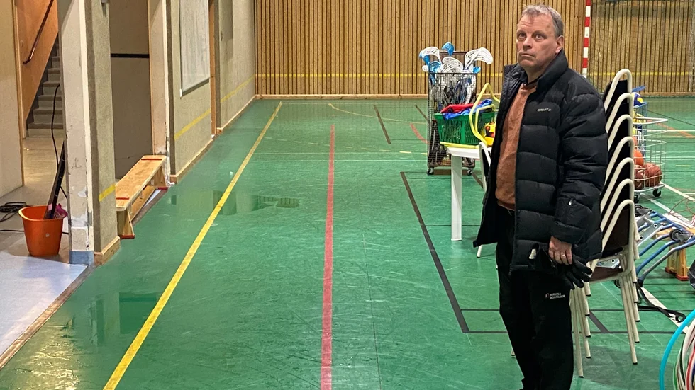 Hur stora skador som uppkommit av översvämningen måste kontrolleras ytterligare. Men redan nu - en dag efter händelsen - så kan Kirunabostäders fastighetschef, Tommy Stridsman konstatera att det handlar om 100 000-tals kronor. 