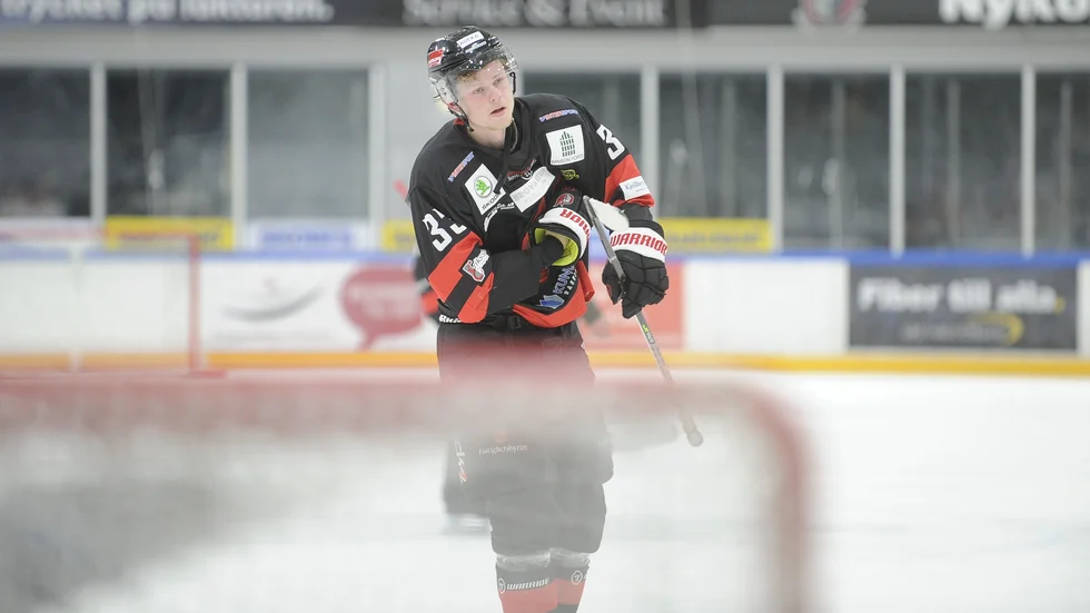 Den 30:e september spelar NSK sin första match i division 1 östra. Laget möter Linden hemma.