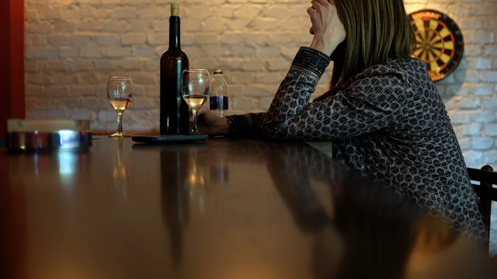 Paret hade tänkt äta mat på en restaurang i Västervik, men nekades. Då blev mannen arg. Bilden är en genrebild.