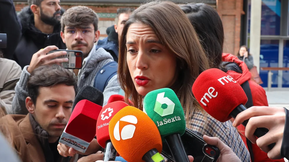 Spaniens jämställdhetsminister Irene Montero, som tillhör vänsterpartiet Podemos, säger att landet äntligen tar itu med ett hälsoproblem som hittills sopats under mattan. Arkivbild.