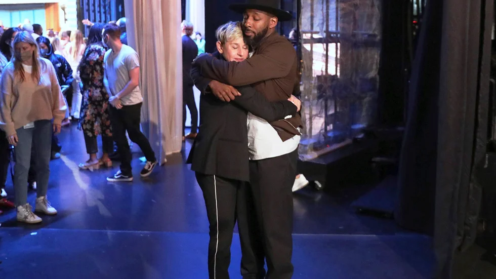 Ellen DeGeneres tillsammans med Stephen "Twitch" Boss under inspelningen av "The Ellen DeGeneres Show" tidigare i år. Arkivbild.