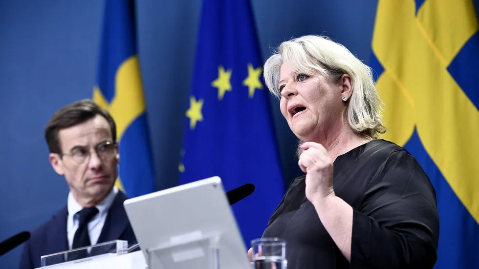 Statsminister Ulf Kristersson (M) och socialtjänstminister Camilla Waltersson Grönvall (M) presenterade förändringar av LVU för att stärka barns rättigheter.