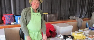 Mat och hantverk på mässa i Odensvi