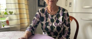 Bedragare gav sig på Solveig och Anna – gapskratt och ilska: "Ring din egen mormor" 