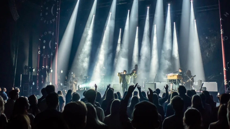 
Ett bra sätt att komma i gång och se på livekonserter, teater och shower är att helt enkelt gå på ett evenemang. Det leder ofta till att man vill uppleva mer, skriver Jesper Bengtsson. Bilden är tagen från Thomas Stenströms konsert i Nyköping i höstas.