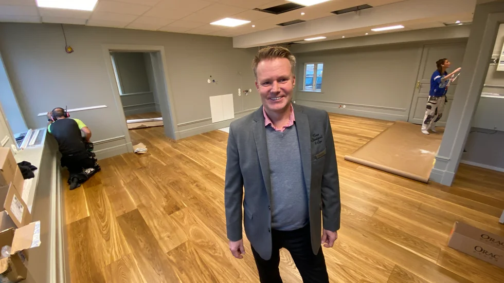 Vd Andreas Turesson i den nya konferenslokalen strax innan renoveringen blev klar tidigare i november. 