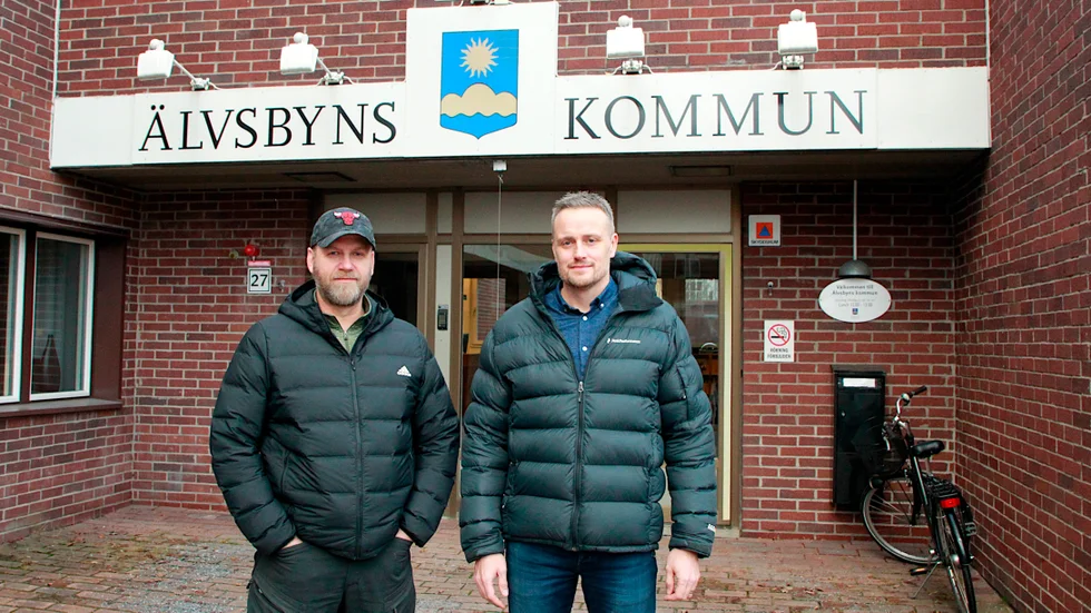 Moderaternas ordförande Stefan Lindbäck tycker inte att kritiken mot mansstyre stämmer. Att Johan Dahlqvist blev kommunalråd och ingen kvinnlig kandidat säger han var ett resultat av diskussionen inom alliansen. "Det mynnade ut i Johan."