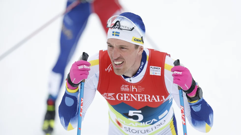 Calle Halfvarsson tog sig till final i gårdagens VM-sprint, men fick nöja sig med en femteplats till slut. I dag får han en ny chans att ta karriärens första individuella mästerskapsmedalj.