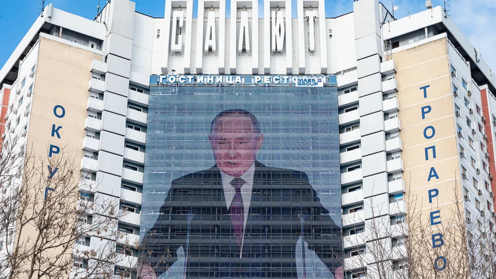 I Putins Ryssland har man inte kunnat acceptera Sovjetunionens fall och den framväxande revanschismen i befolkningen har fört Putin till makten, menar Rolf Westerberg.