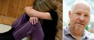 Lärare ska ha kritiserat att föräldrar vänt sig till media • Nya klagomål på skolan • Grundskolechefen: "Rimmar illa med skolans demokratiuppdrag"