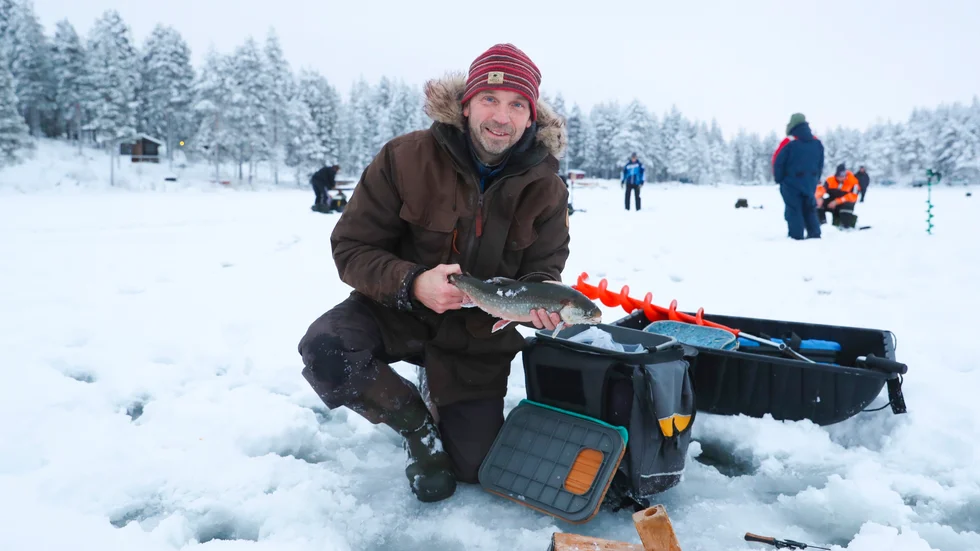 Glädjen att få upp en fin röding slår det mesta. Tommy Forsmark kan det här fiske bättre än de flesta och han har samma passion i dag som för 30 år sedan. 