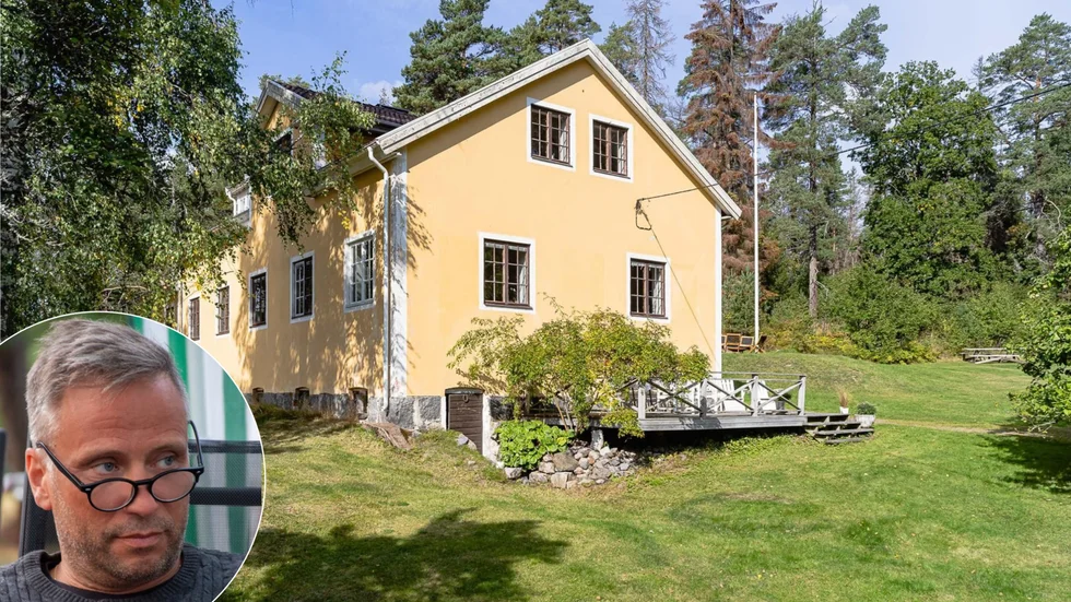 Johan Bergstad flyttade "hem" till Kiruna från skolbyggnaden i Gnesta där han bott i tio år med sin familj. "Vi funderade på om vi skulle ha kvar huset som sommarställe, men det skulle bli för dyrt", säger han.