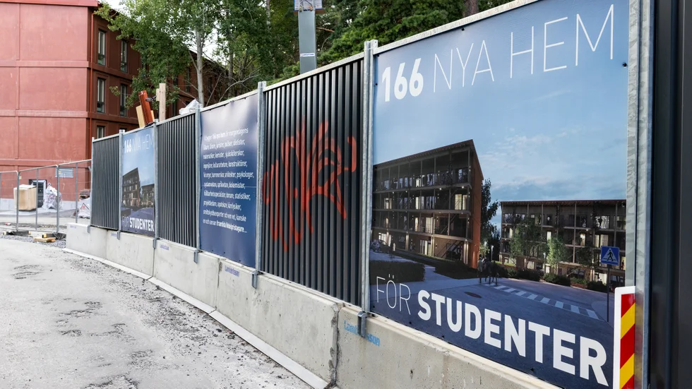Nuvarande krav gör studentlägenheterna större än vad de behöver vara, menar insändarskribenten.