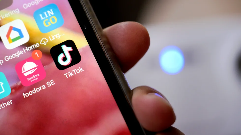 Regioner väljer att förbjuda användandet av Tiktok på jobbtelefoner och datorer. Arkivbild.