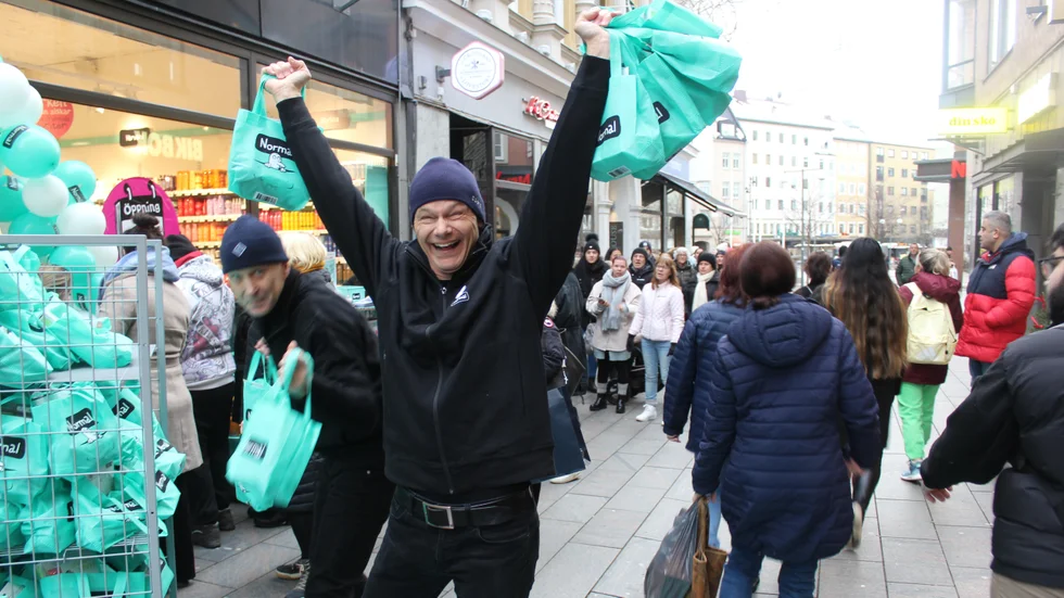 Jan Nyberg, vd, jublade när kedjans 71:a butik i landet öppnade i Linköping. Nu förhandlar han om lokal och anställer butikschef i Visby.