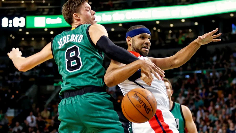 Svajigt. Säsongen har varit lite upp och ner för Jonas Jerebko och hans Boston Celtics i NBA.