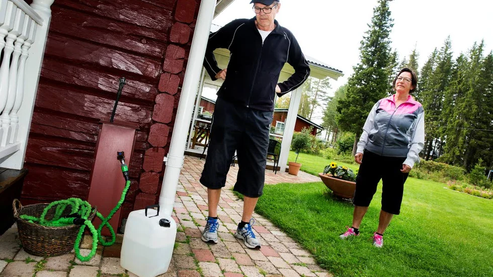 ”OBEHAGLIGT”. Selfrid Nilsson och Anita Nilsson är några av de drabbade på Lulnäsudden.