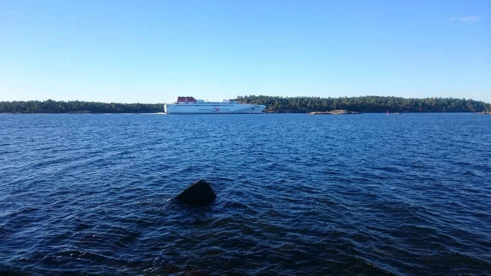 Gotlandsfärja. Här glider gotlandsfärjan långsamt in till Lucernahamnen. Foto:Ulrik Alvarsson