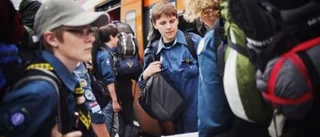 På väg till jättescoutläger