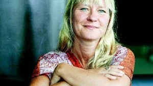 Världsstjärna. Lena Willemark är en veteran inom den svenska folkmusiken. Nu släpper hon skivan "Älvdalens elektriska", där hon mer än någonsin förut återvänder till sina älvdalska rötter.                                                                                            Foto: Claudio Bresciani/Scanpix