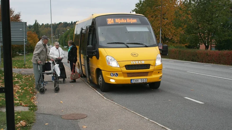 Agneta Hägglund (S) vill att Håbo kommun inför kostnadsfria resor för alla pensionärer inom Håbo kommun, när det är lågtrafik.